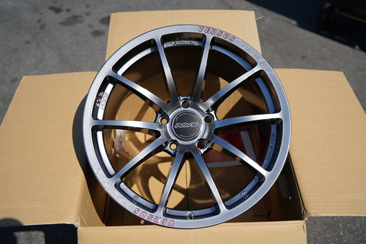 RAYS Vesus VT125S - 18x9.5 +38 5x120 - Grace Silver