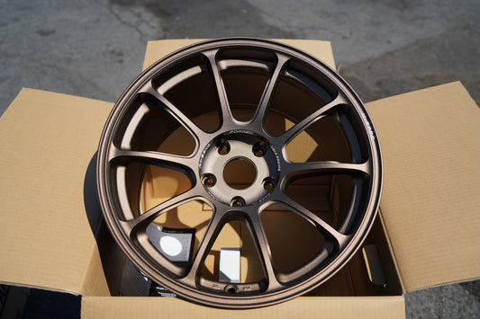 Volk Racing - ZE40 M-Spec - 18x10 +24 5x120 - Bronze Almite