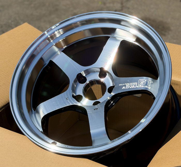 Advan GT Beyond-R Wheel - 18x10.5 +24 5x114.3 - Machining & Diamond Cut
